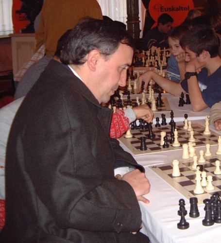 Mikel Agirregabiria Agirre